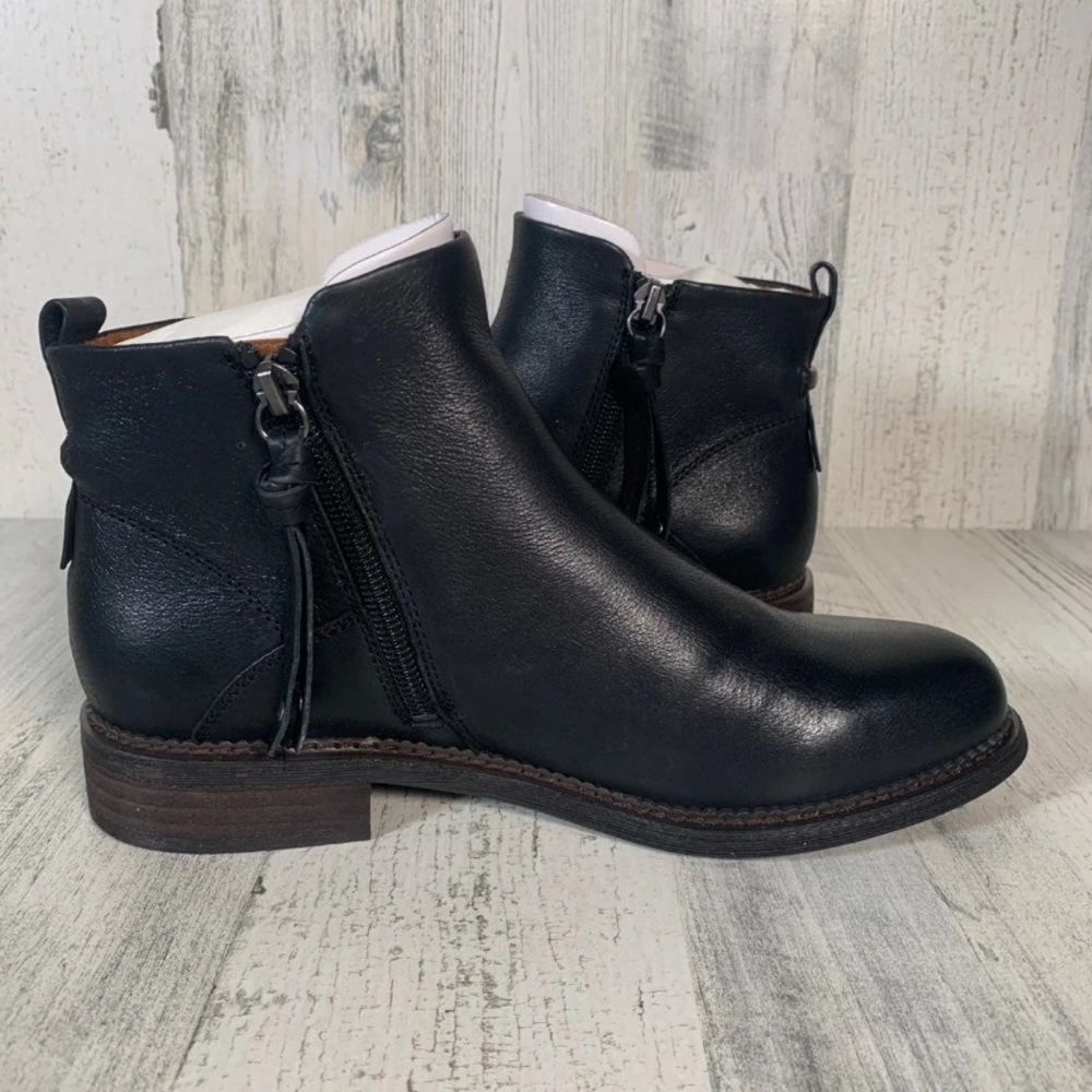 New in box womens leather black booties